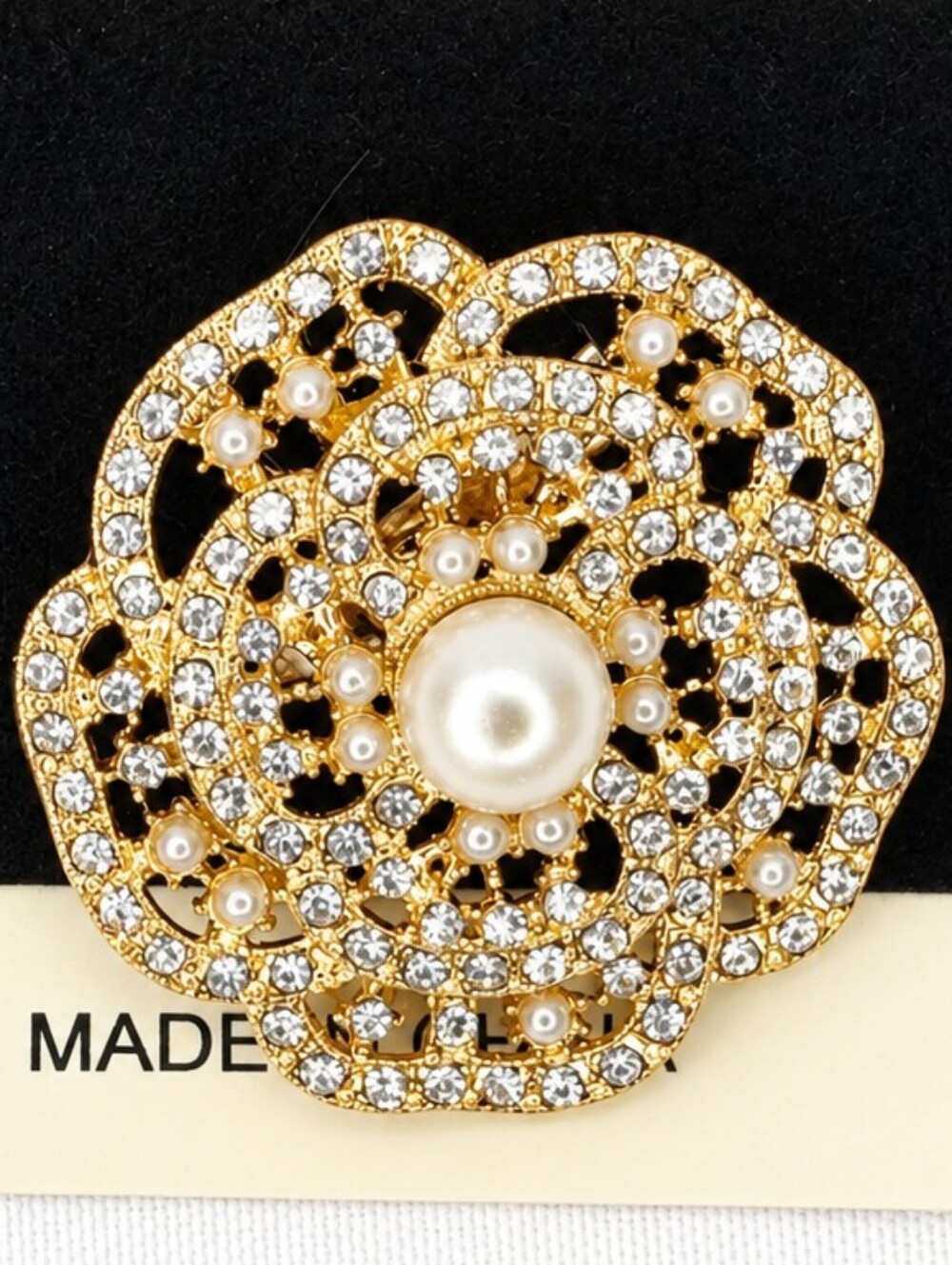 🌸NWT Gold Tone Pearl Rhinestone Flower Brooch Elegant Floral Statement Pin